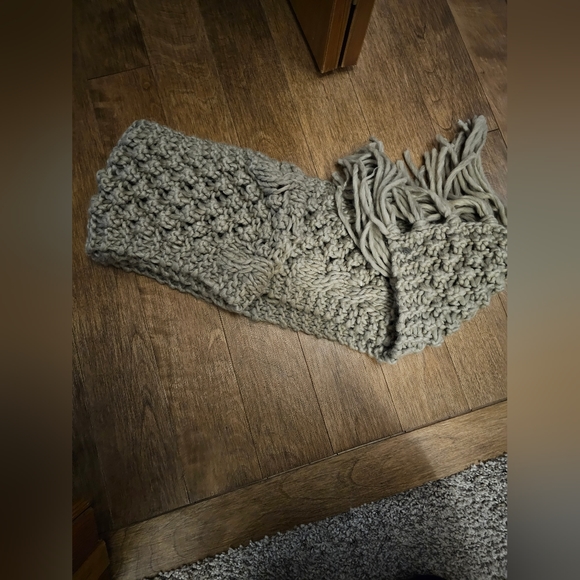 Scarf- Oversized Chunky Oatmeal color - Picture 1 of 3